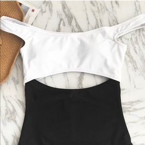 //NEW// Cupshe off the shoulder one piece